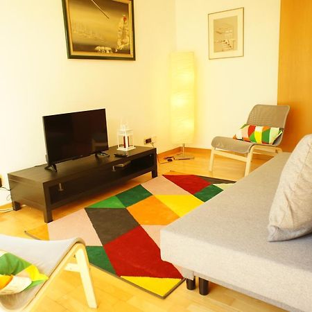Modern Apartment Near The Bridge Lisbon Exterior photo